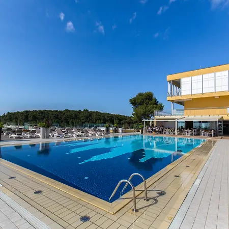 Курортний комплекс Splendid 3*